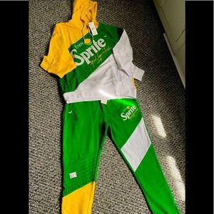 Brand new staple pigeon sweater and pants outfit